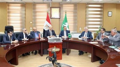 وزير التعليم ومحافظ الشرقية يلتقيان بعدد من أعضاء مجلسي النواب والشيوخ 