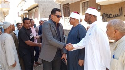 رئيس مركز بلقاس يقدم العزاء لأسرة مؤذن مسجد النور بقرية الدمايرة