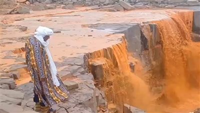 انهيار جدران مبانٍ بسبب الأمطار في الجزائر