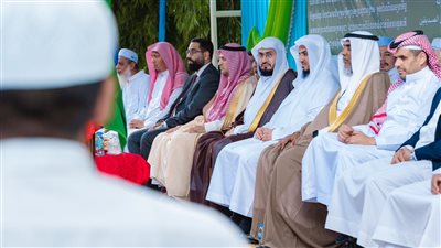  شاهد.. إمام المسجد الحرام يزور أكبر مركز إسلامي ثقافي بكمبوديا