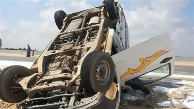 إصابة 3 أشخاص إثر انقلاب سيارة بأسوان