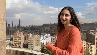 طالبة بالجامعة الأمريكية بالقاهرة تبتكر لعبة لتثقيف الأطفال
