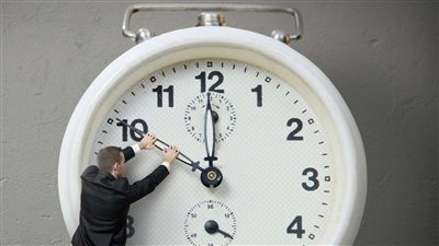 عودة التوقيت الشتوي في مصر.. التحول المرتقب وتأثيره على الحياة اليومية