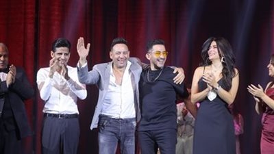 مصطفى قمر يتغزل في 