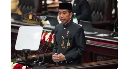 قبل تنحيه.. الرئيس الإندونيسي يعيد تشكيل الحكومة اليوم 