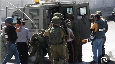 الاحتلال يعتقل خمسة شباب من بيت لحم فجر اليوم  