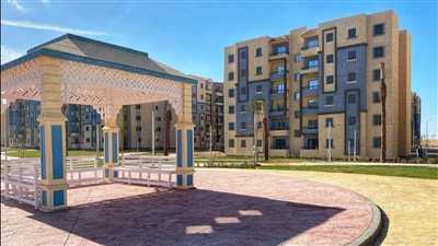 وزير الإسكان يتابع موقف تنفيذ وحدات 