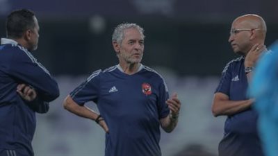 أزمة الأجانب صداع في رأس إدارة الأهلي 