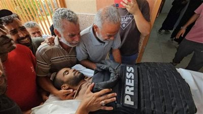 استشهاد الصحفي الفلسطيني إبراهيم محارب برصاص الاحتلال شمال خان يونس