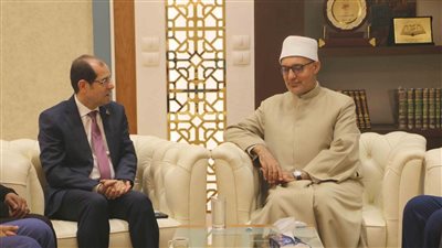المفتي يستقبل رئيس لجنة الشئون الدينية بـ 