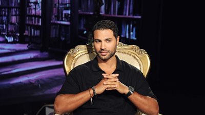 كريم فهمي يروّج للجزء الثاني من فيلم 