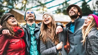 أفضل 5 طرق لكسب الأصدقاء لحياة مليئة بالسعادة