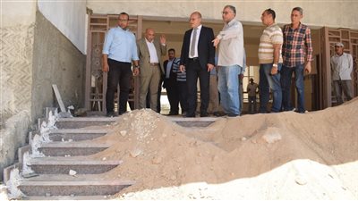 رئيس جامعة سوهاج يتفقد مبنى كلية حقوق للوقوف على مدى جاهزيته 