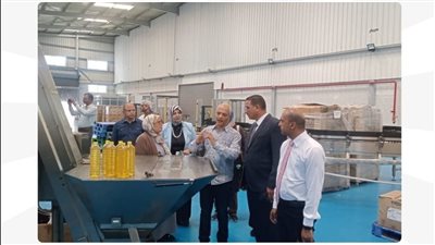 وزارة العمل تتفقد مواقع إنتاج بورسعيد للتوعية بالحقوق والواجبات