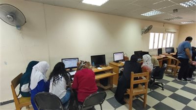 معامل جامعة الغردقة تستقبل طلاب المرحلة الثانية