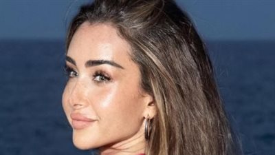 كاش مايوه هنا الزاهد مرآة لعروسة البحر في إيطاليا وسعره منافس لـ هادية غالب