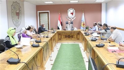 الموافقة على قيد الطلاب الوافدين ببرنامج الطب التكاملي بطب سوهاج