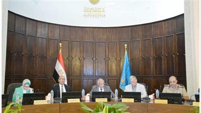 مجلس شئون التعليم بجامعة الإسكندرية يستعرض الخطة الزمنية للعام الجامعى 2024\2025