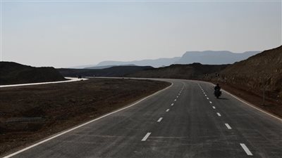  مشروع إزدواج طريق الأقصر ـ قنا يُساهم بتنشيط السياحة والاستثمار 