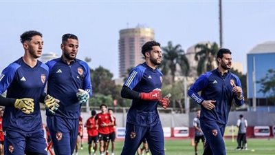 حارس الأهلي يوقع للزمالك بعد جلسة سرية