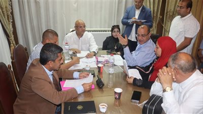 محافظ القليوبية يواصل لقاءه الأسبوعي بالمواطنين بمدينة الخانكة 