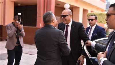 محافظ الشرقية يستقبل وزير العمل لبحث سُبل تعزيز التعاون المشترك