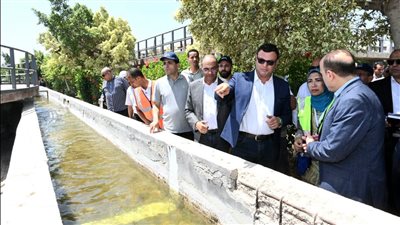 وزير الإسكان ومحافظ كفر الشيخ يتابعان العمل بمحطة معالجة صرف صحي فوه