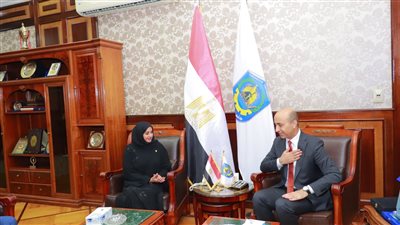 رئيس جامعة دمنهور يستقبل الملحق الثقافي للبحرين