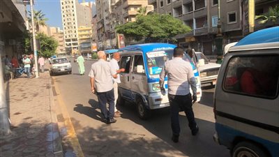تحرير 114 مخالفة مرورية لخطوط السير وتجزئة المسافات بدمنهور 