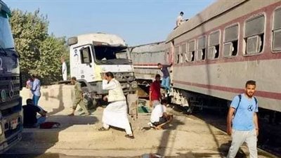 وفاة شخصين وإصابة 3 آخرين في حادث تصادم قطار الإسكندرية