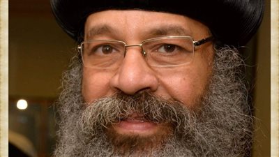 الأنبا رافائيل يلقي العظة الروحية بالأزبكية.. تفاصيل