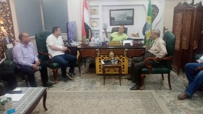 التربية والتعليم تناقش سبل سد عجز المدرسين بمدارس الإسماعيلية 