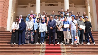 منح دراسية كاملة لأوائل الثانوية العامة في الجامعة البريطانية