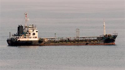 غرق عبارة محملة بالوقود في ميناء روسي بعد هجوم جوي أوكراني