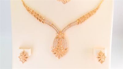 حكم طلب الزوج استرداد هديته الذهبية 