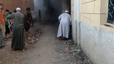 السيطرة على حريق بمسجد الفاروق في قرية المنوات بأبو النمرس