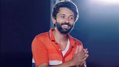 كريم محمود عبدالعزيز يبدأ تصوير 