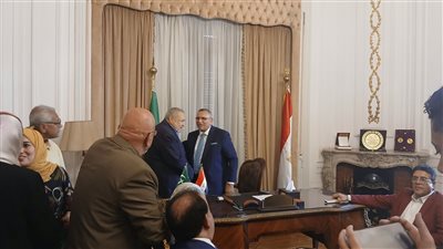 وصول د. عبدالسند يمامة لحزب الوفد استعدادًا لاحتفالية سعد والنحاس وسراج الدين 