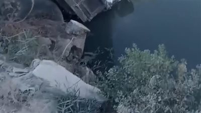 انتشال جرار زراعي سقط في ترعة الحامولي  بالفيوم 