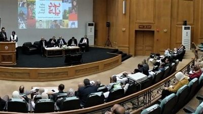 صحة قنا تشارك في إجتماع الطب العلاجي 