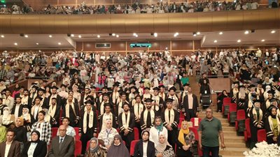 منارة الفكر تضيء ليالي تخرج طلاب كلية الآداب جامعة حلوان 