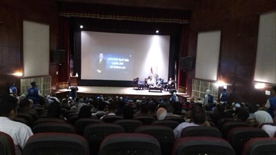 الوفديون يشاركون في ملتقى شباب الأحزاب مع محافظ قـنا الجديد
