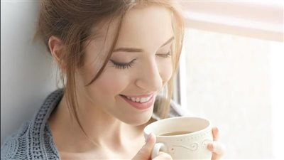 ماذا يحدث للجسم عند شرب ٥ أكواب من القهوة يوميًا؟.. أطباء يكشفون كارثة