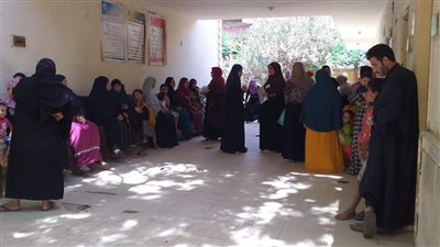  زحام بمستشفى فيديمين.. وصحة الفيوم تكافئ 3 ممرضات 