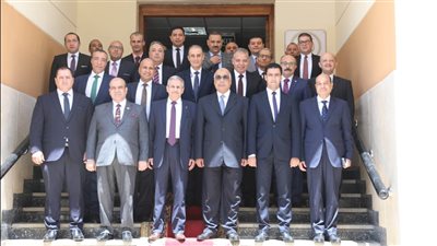 بالصور.. وزير العدل يتفقد مجمع محاكم مطروح