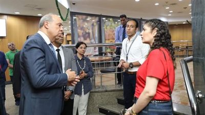 وزير الطيران المدني في جوله تفقدية بالمجلس الطبي الجوي التابع للوزارة