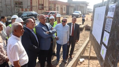 محافظ القليوبية يتفقد مشروعات في قطاعات مياه الشرب والشباب والرياضة بمدينة قليوب