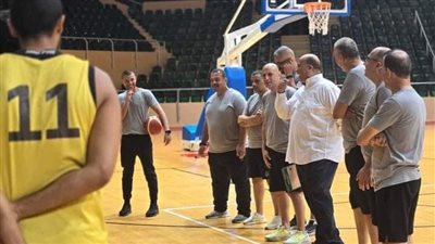 سلة الاتحاد تؤدى تدريباتها علي صالة الأمير عبد الله بن فيصل