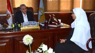 محافظ الغربية: نعمل على دعم ومساندة الأسر الأولى بالرعاية