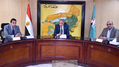 محافظ الفيوم يتابع الاستعدادات النهائية لإقامة معارض 